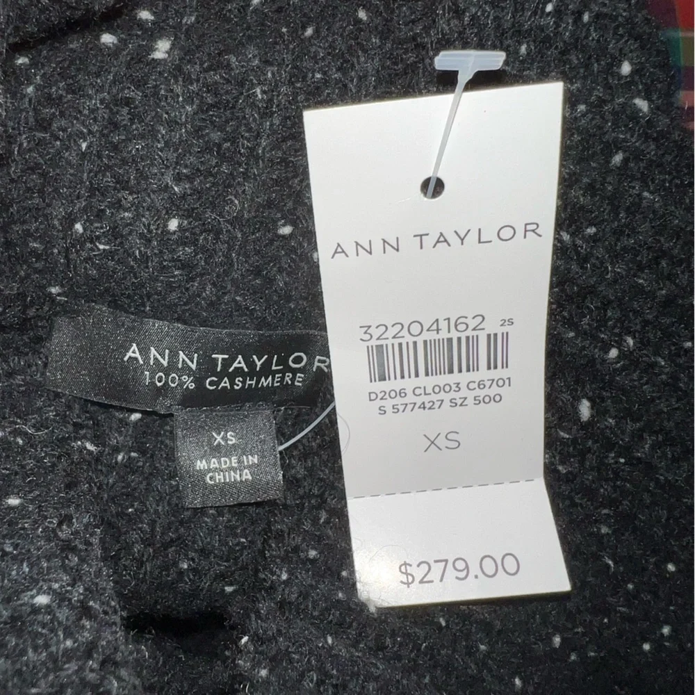Ann Taylor 100% Cashmere Black Turtleneck Sweater with Speckles Women’s Size XS